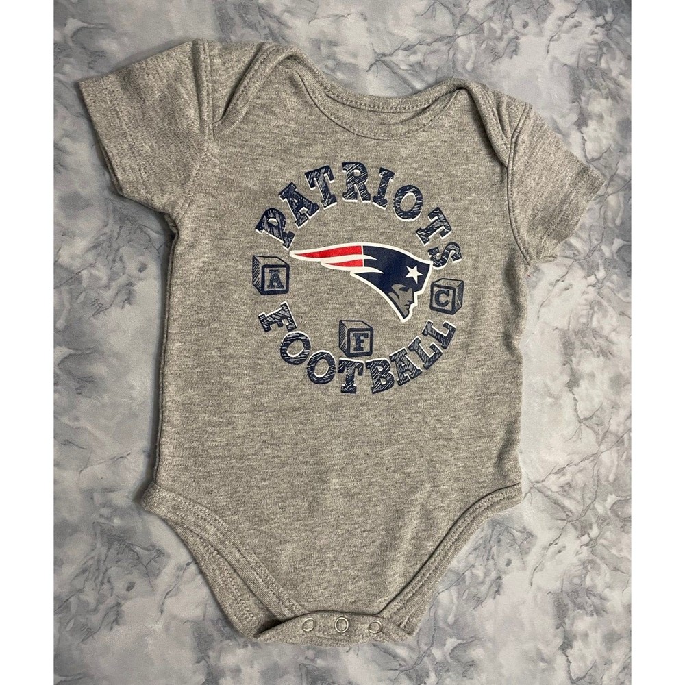 NFL New England Patriots Football Baby Onesie Bodysuit Clothes, Size 6-9 months